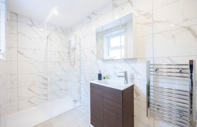 Stylish Block Of Apartments By AV Stays Croydon - Photo 47