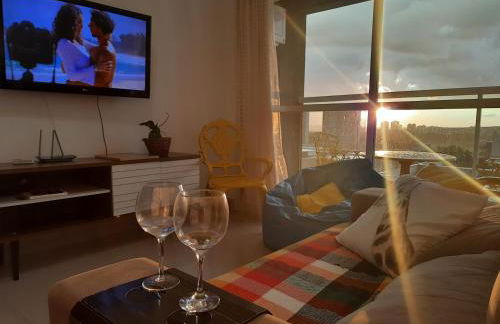 ZEUS - MODERNO COM WIFI, melhor Localização,máx 4 - Foto 1