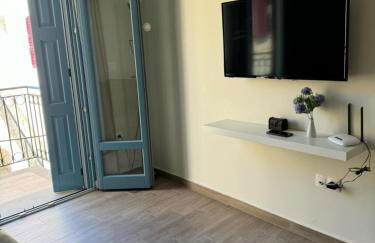 Kyveli LuxuryRooms - Photo 30