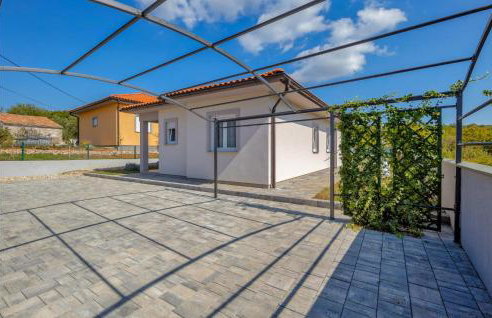 3 Bedroom Nice Home In Kapovci - Foto 19