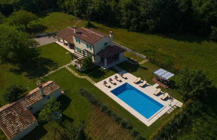 Villa Agnese, a charming pool villa surrounded by nature - Foto 35