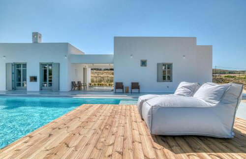 Lil Paros Luxury suites - Photo 16