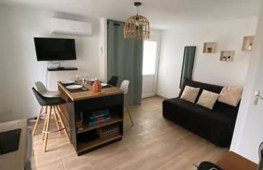 Le HappyNous, cosy, climatisé, wifi, parking privé intérieur - Foto 1