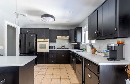 The Woodland Escape Pool Table Fire Pit 4 BD - Foto 6