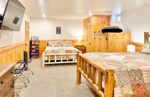 ADK Cabin with Hot Tub, Near Whiteface, Lake Placid, Fire Pit, Game Rm - Foto 53