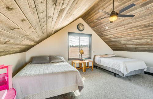 Balcony and Views Sturgis Twin Peaks Cabin - Foto 14