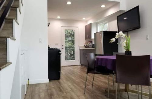 3 bedroom with Hot Tub and Video game console 10 minutes from Rodeo Drive Beverly Hills - Photo 35