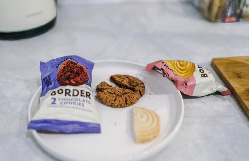 Oxford House by YourStays - Cosy Home in the Suburb of May Bank - Foto 54