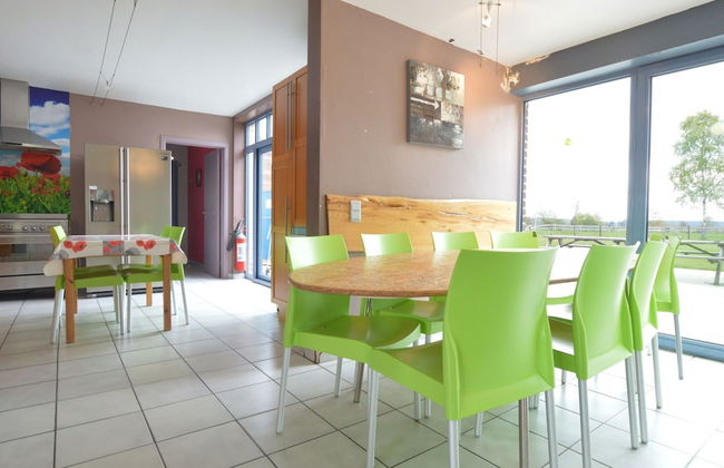 Sourbrodt Villa With Pool - Photo 15