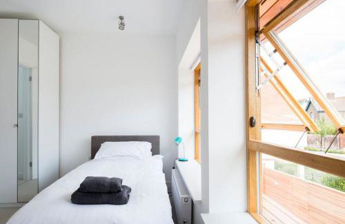 King Bed Joy Lane, Chichester near Goodwood - Foto 19