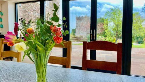 Elegant & spacious farmhouse with wonderful views - Foto 4