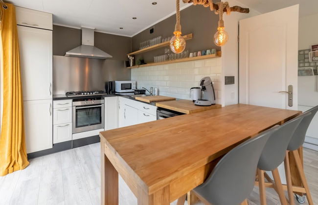 Idyllic Holiday Home in Ooltgensplaat on the Water - Foto 8