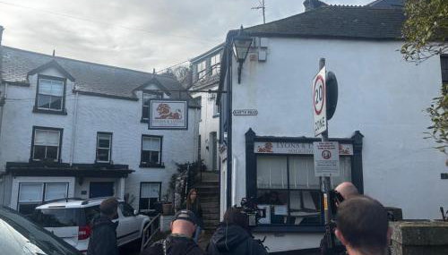 FROM BBC1s BEYOND PARADISE - - Prospect House - - 17th Century Character COTTAGE - - CONNECTING APARTMENTS - - Kids Bunk Room - - Free Public Parking - Foto 3