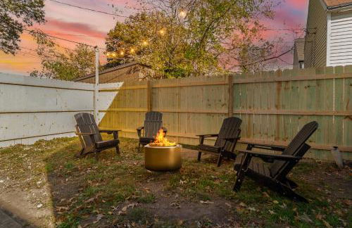 Uptown Haven Walkable Home with Bikes and Firepit near Downtown - Foto 37