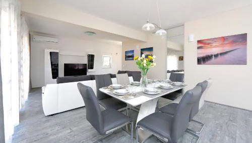 Panorama Hills - Photo 2