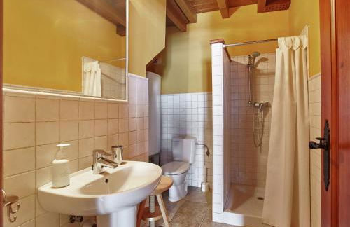 Mansion with Pool & Terrace - Foto 23