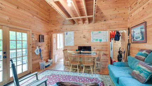 Near Snowmobiling Secluded Harmony Cabin with Deck! - Foto 5