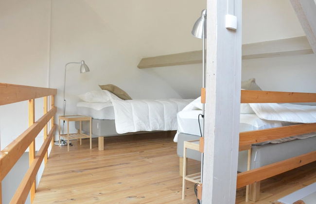 Group Escape by Molignee River - Foto 3