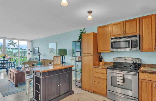 Dreamy Condo 2 minute walk to Beach w King Size Bd - Foto 29