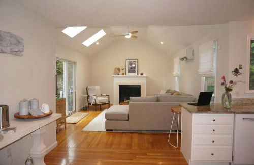 Wedgewood Cottage - Photo 8