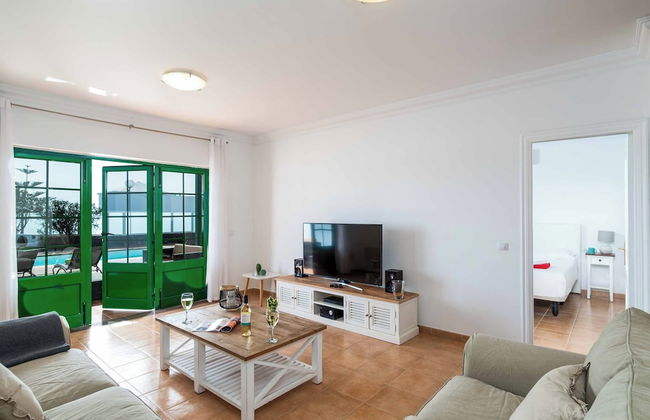 Villa Guelde - Photo 1