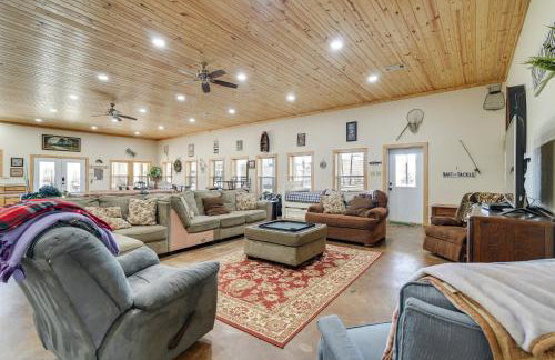 Boat Launch On-Site Lakefront Toledo Bend Getaway - Foto 1