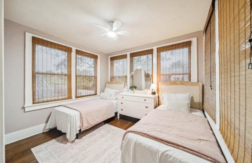 Hottub, Pool Table, Basketball, Firepit, Sleeps 8 - Photo 51