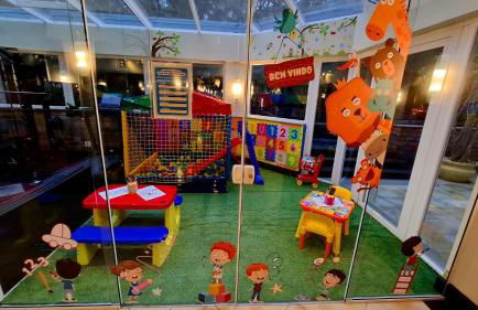 Flat Luxo 3010 com banheira Mountain Village Laje de Pedra Canela - Foto 24