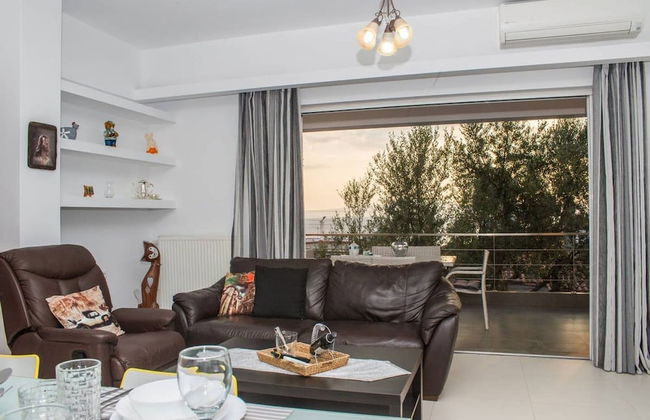 Nina s Villa Cosy Seaview Retreat - Foto 2