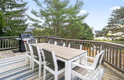 Salty Dolphin by Bayley Vacation Rentals - Foto 39