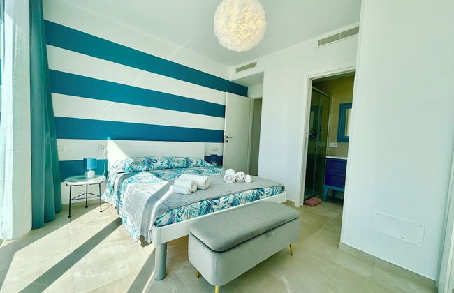 Golden Hour Retreat Lagoon View Villa With Pool - Photo 3