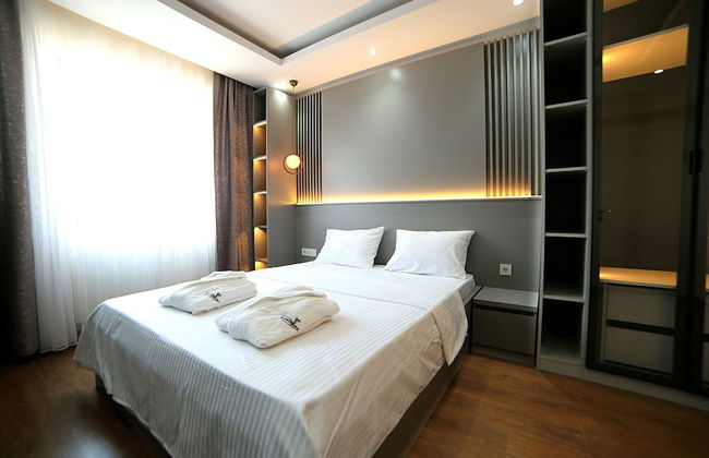 Flower City Suits - Photo 5