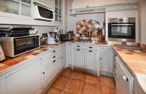 Nice Home In Entraigues-Sur-La-Sorg - Foto 14