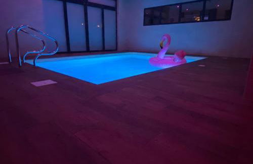 Loft Spa Reims-fr 250m2 privatifs, piscine intérieure chauffée, spa et parking - Foto 15