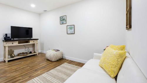 Family Retreat Near Disneyland & Downtown LA 4BR - Foto 4