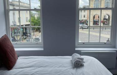 Square Flat - Modern - En-Suites - 6 Guests - Foto 12