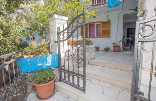 Robinson Erina - Photo 27