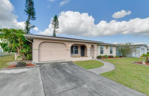 Family Friendly! Games! Waterfront North Port Home - Foto 28