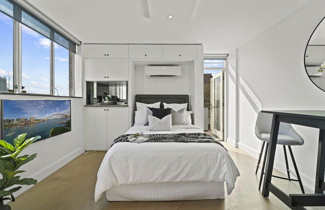 Modern Potts Point Studio - Photo 10