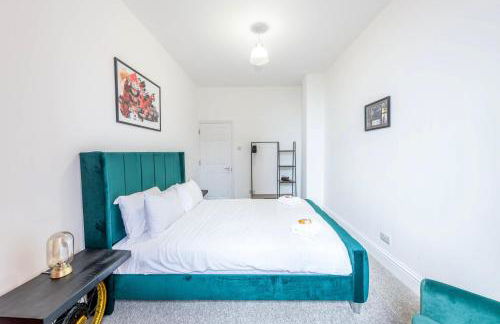 Modern Silverstone with FREE PARKING by Prescott Apartments - Foto 33