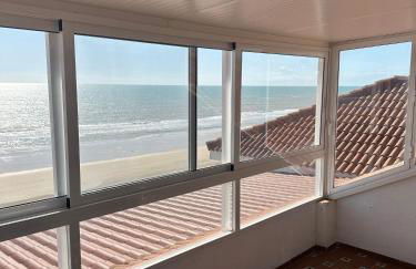 A la Orilla del Mar - Photo 22