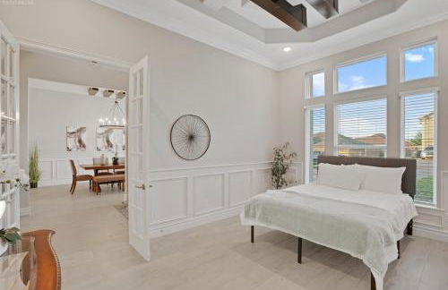 Newly Built Stylish Retreat with Designer Kitchen - Near Park & Beach - Foto 16