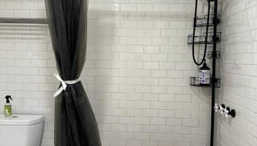 Modern, Remodeled Echo Park House-Walk to Sunset Blvd, Dodgers Stadium, Shops, Bars, Restaurants, Lake, Concerts - Photo 5