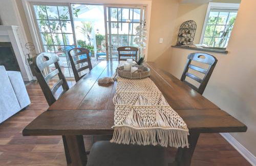 4 BR Encino Home w/ Amazing Yard, Near Everything - Foto 4