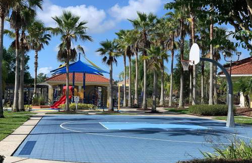 Restful 4BR 3BA with BBQ, Heated Pool & SPA - Foto 38