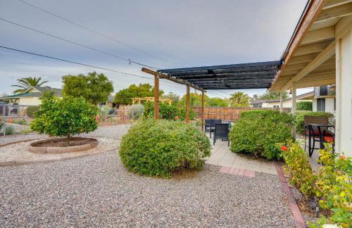 Patio and Yard Sun City Home Near Casinos - Foto 25