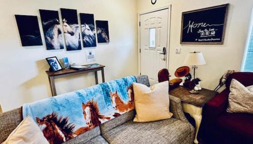 Wild Stallion HOT TUB Sleeps 4 Darts Private - Foto 5