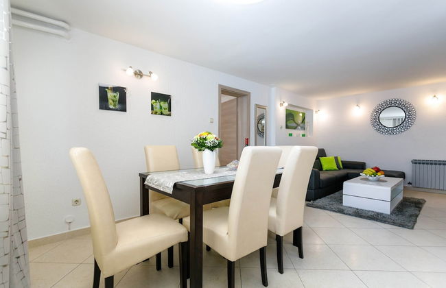 Lovely Apartment With Terrace & Garden Grill - Foto 1