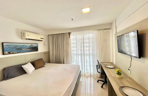 Flat confortável em Imbetiba com piscina e academia - Foto 1