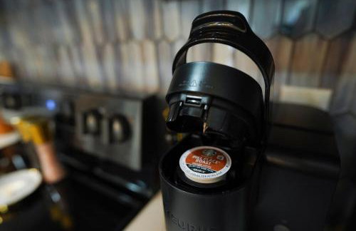 Modern Luxe Retreat -Heart of Chesterfield - Foto 63